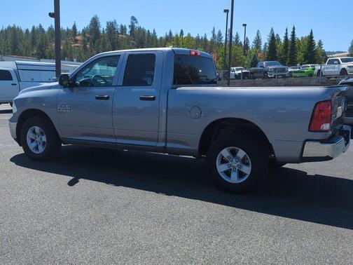 Billet Silver Metallic Clearcoat 2024 RAM 1500 Classic SLT