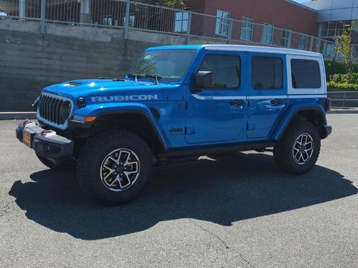 Hydro Blue Pearlcoat 2026 Jeep Wrangler Rubicon