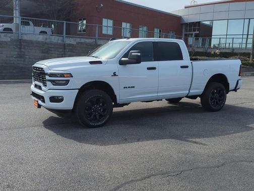 Bright White Clearcoat 2026 RAM 3500 Big Horn