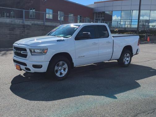 Bright White Clearcoat 2019 RAM 1500 Big Horn