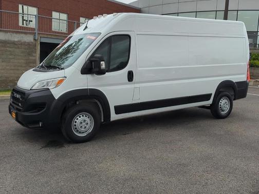 Bright White Clearcoat 2025 RAM ProMaster 2500 High Roof