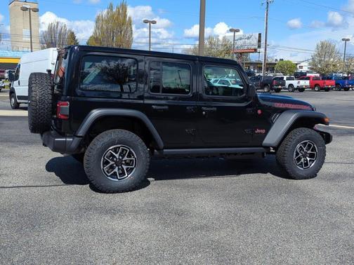 Black Clearcoat 2026 Jeep Wrangler Rubicon