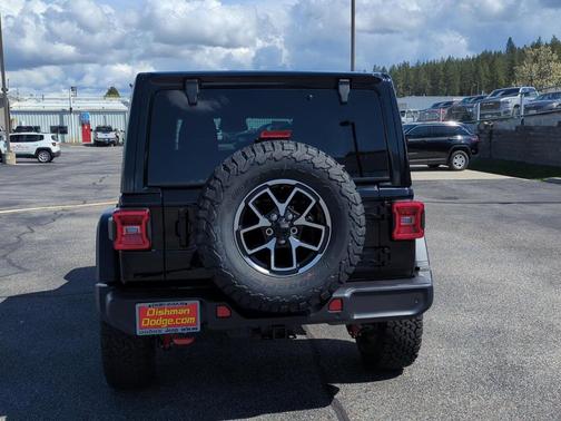 Black Clearcoat 2026 Jeep Wrangler Rubicon