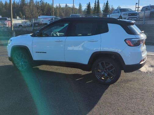 2026 Jeep Compass Limited Altitude