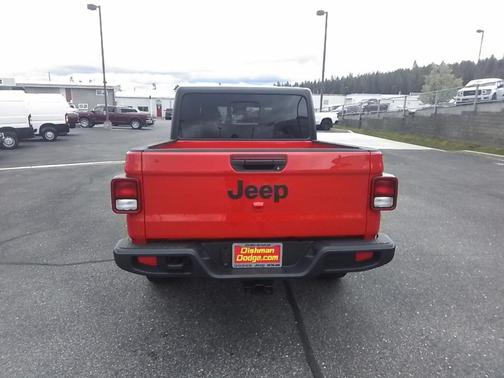 2025 Jeep Gladiator Sport