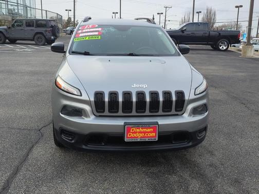 2015 Jeep Cherokee Sport