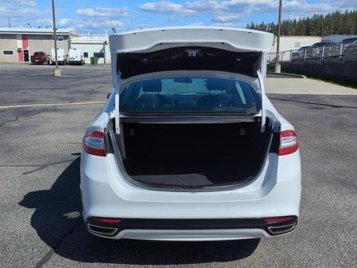 White Platinum Tri-Coat Metallic 2015 Ford Fusion SE
