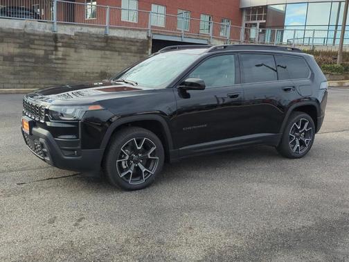 2026 Jeep Cherokee Overland