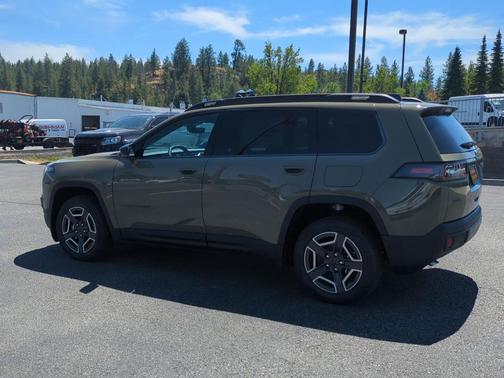 41 2026 Jeep Cherokee LAREDO/LIMITED