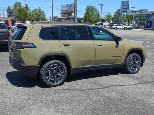 41 2026 Jeep Cherokee LAREDO/LIMITED