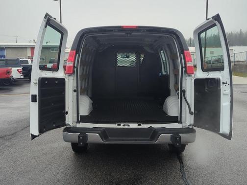 2024 Chevrolet Express 2500 Work Van