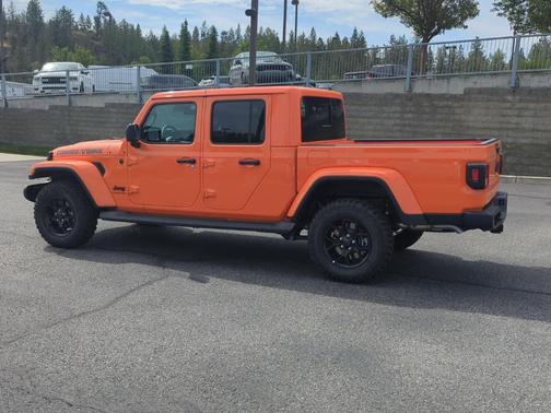 2025 Jeep Gladiator Sport