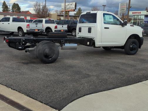 2026 RAM 3500 TRADESMAN
