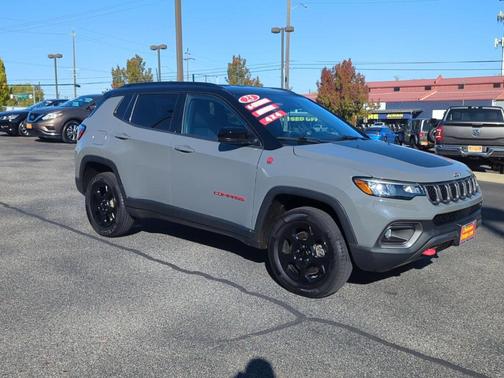 2023 Jeep Compass Trailhawk