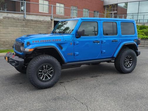 Hydro Blue Pearlcoat 2026 Jeep Wrangler Rubicon