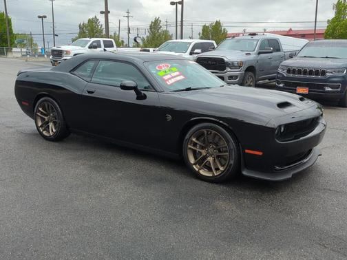 Pitch Black Clearcoat 2022 Dodge Challenger SRT Hellcat