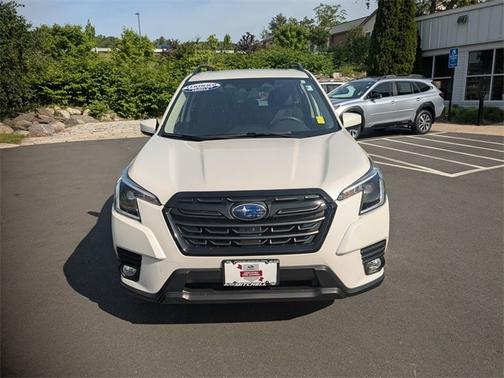 2022 Subaru Forester Premium