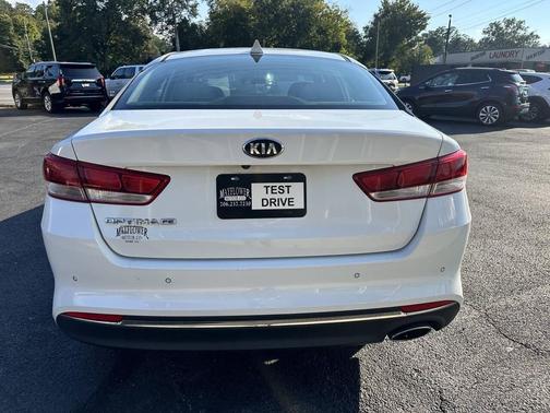 2018 Kia Optima LX