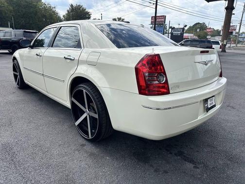 2010 Chrysler 300 Touring/Signature/Executive Series