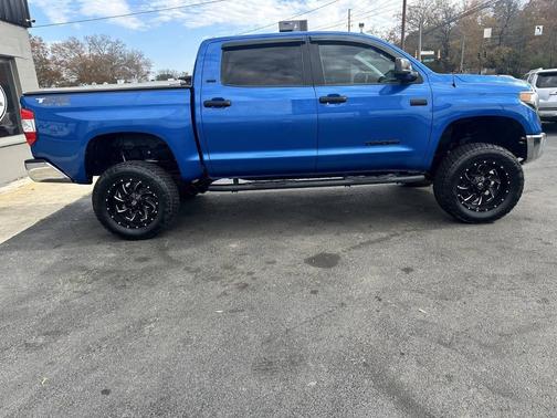2018 Toyota Tundra SR5