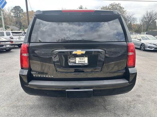 2017 Chevrolet Suburban LT