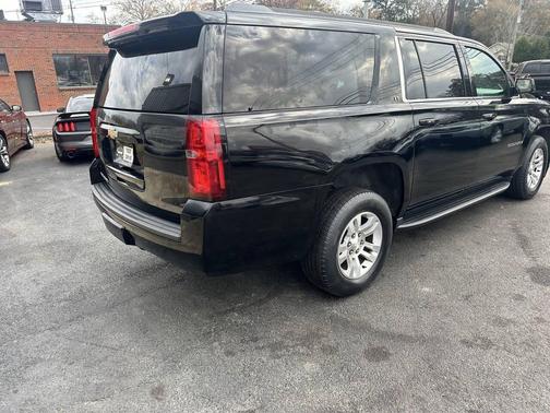 2017 Chevrolet Suburban LT