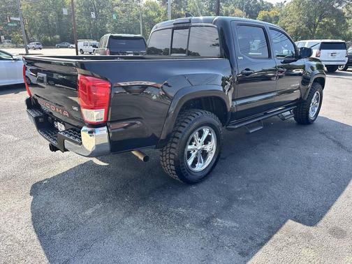 2017 Toyota Tacoma SR5