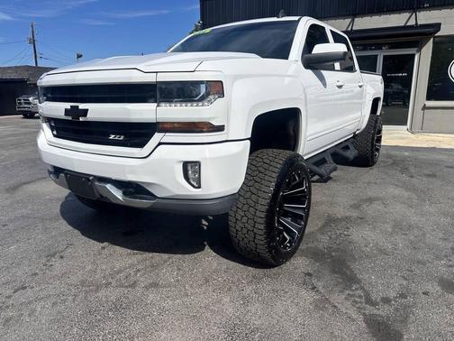 2018 Chevrolet Silverado 1500 2LT
