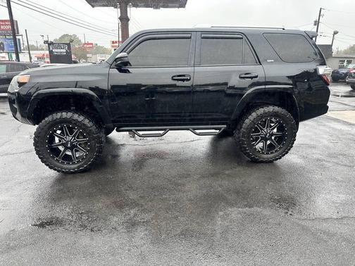 2018 Toyota 4Runner SR5