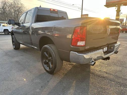 2016 RAM 1500 SLT