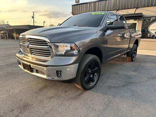 2016 RAM 1500 SLT