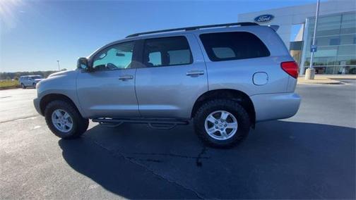 2016 Toyota Sequoia SR5