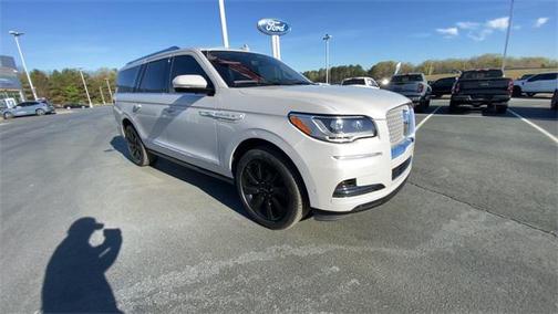 2023 Lincoln Navigator Reserve