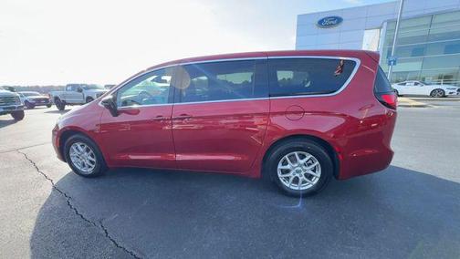 2025 Chrysler Pacifica L