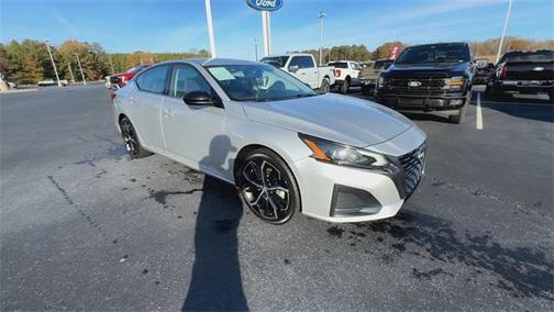 2024 Nissan Altima SR FWD