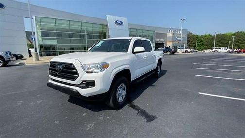 Photo 4 of 27 of 2019 Toyota Tacoma SR