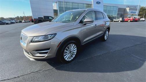 2019 Lincoln MKC Standard