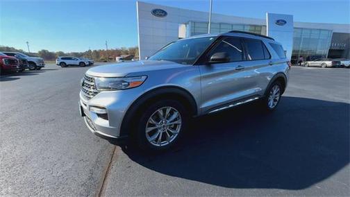 2024 Ford Explorer XLT