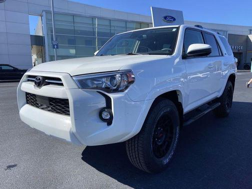2022 Toyota 4Runner SR5