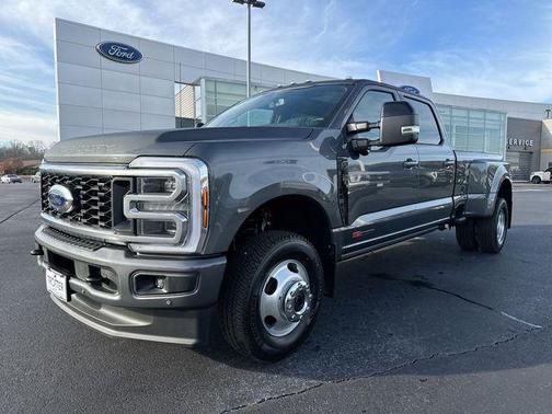 CARBONIZED GRAY 2026 Ford F-350 Platinum Truck