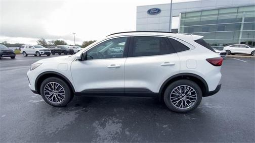2025 Ford Escape PHEV SE