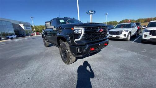 2024 Chevrolet Silverado 2500 4WD Crew Cab Standard Bed ZR2