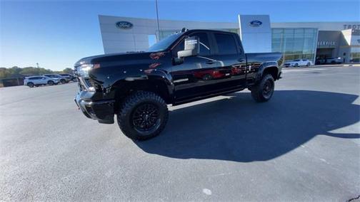 2024 Chevrolet Silverado 2500 4WD Crew Cab Standard Bed ZR2