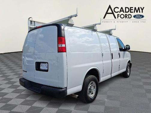 Summit White 2021 Chevrolet Express 2500 WORK VAN