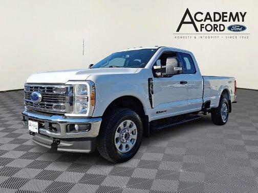 OXFORD WHITE 2023 Ford F-350 XLT