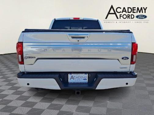 WHITE PLATINUM METALLIC TC 2019 Ford F-150 PLATINUM