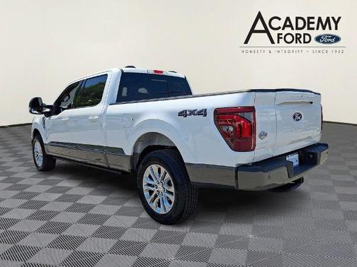 STAR WHITE METALLIC TRICOAT 2025 Ford F-150 KING RANCH