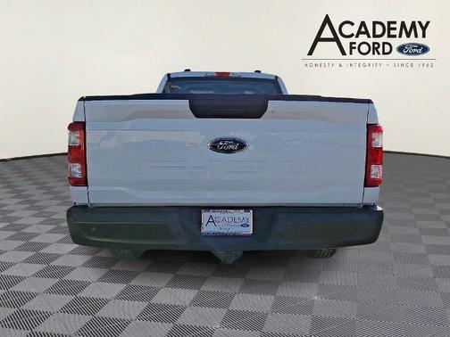 OXFORD WHITE 2022 Ford F-150 XL