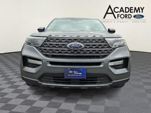 CARBONIZED GRAY METALLIC 2023 Ford Explorer XLT