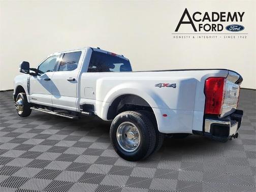 2024 Ford F-350 XLT
